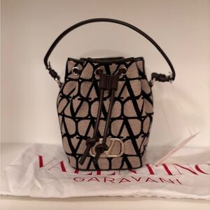 Valentino Garavani Black and Cream Patterned Shoulder Bag